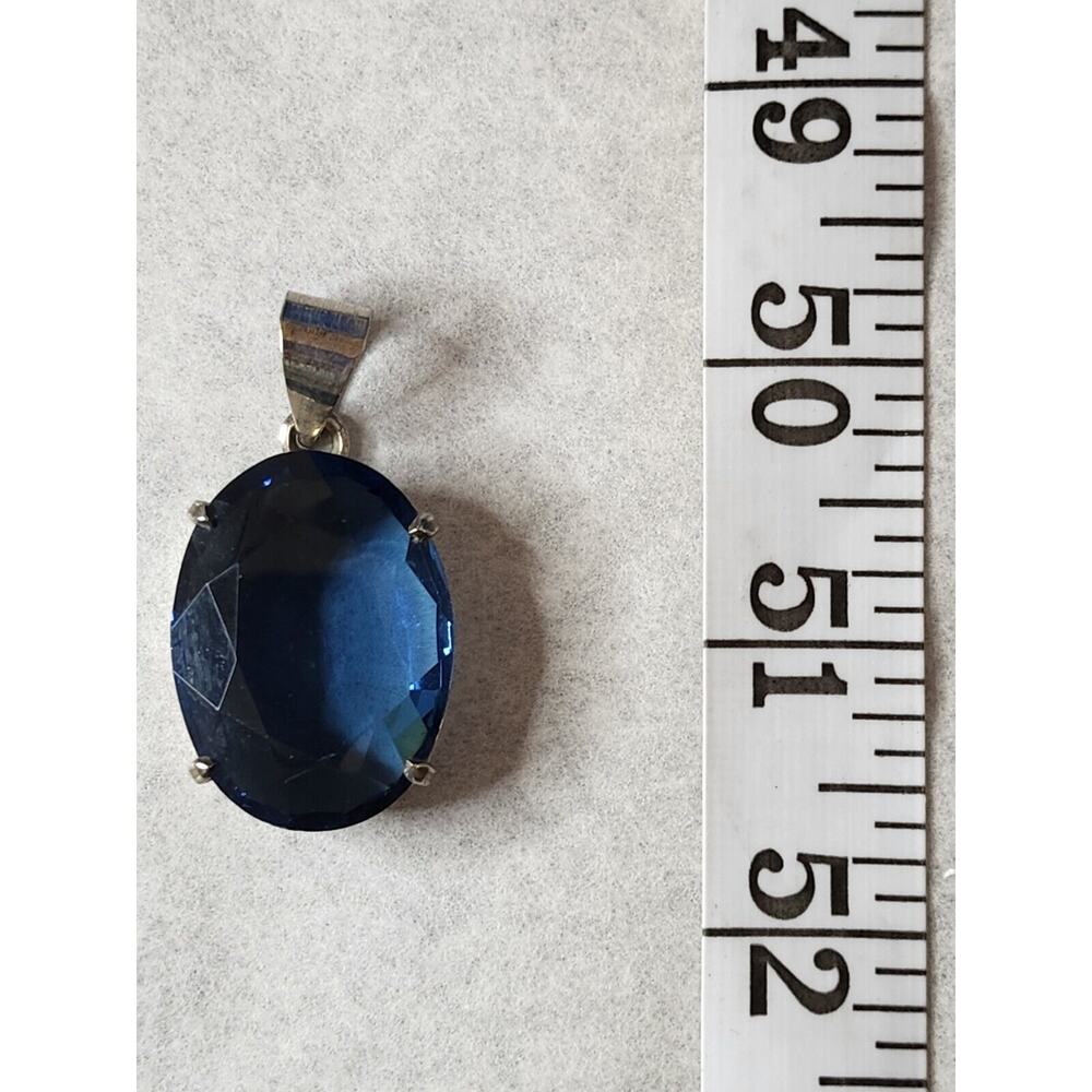 Oval Deep Blue Crystal Pendant Necklace